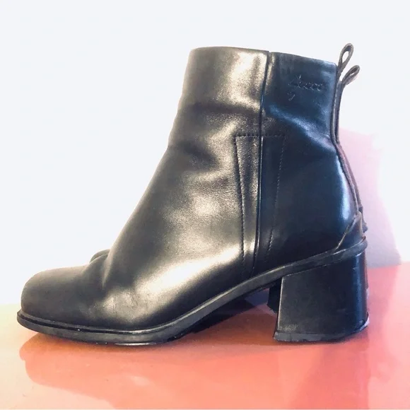 Ecco Shoes Ecco 9s Y2k Vintage Black Leather Block Heel Ankle